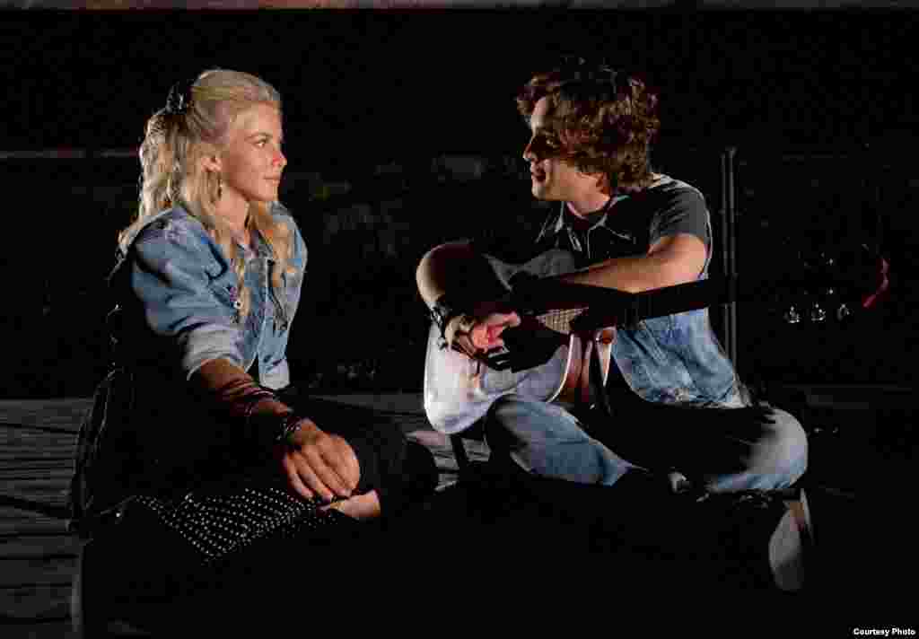 (L-r) JULIANNE HOUGH as Sherrie Christian and DIEGO BONETA as Drew Boley in New Line Cinema’s rock musical “ROCK OF AGES,” a Warner Bros. Pictures release. (Photo: Warner Bros. / David James)