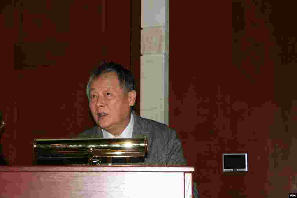 中国民运人士魏京生