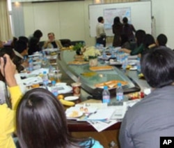 The Naisbitt China Institute team selects the cities to be monitored in an attempt to explain how China transformed itself.