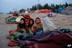 Para pengungsi Afghanistan di Herat membutuhkan bantuan pangan (foto: dok).