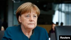 La chancelière Angela Merkel devant une commission parlementaire le 8 mars 2017.