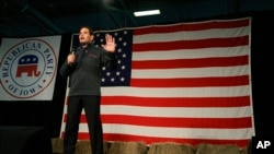 Ứng cử viên Đảng Cộng hòa, Thượng nghị sĩ Marco Rubio, phát biểu trong một chuyến đi vận động tranh cử ở thành phố Des Moines, Iowa, ngày 31 tháng 10, 2015.