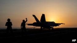 মধ্যপ্রাচ্যে যুক্তরাষ্ট্রের ইতোমধ্যে শক্তিশালী সামরিক উপস্থিতি রয়েছে। ফাইল ফটো।