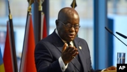 Le président ghanéen Nana Akufo-Addo prend la parole à Berlin, le 19 novembre 2019.
