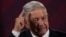 ARCHIVO: El presidente mexicano, Andrés Manuel López Obrador, durante su conferencia de prensa diaria en el Palacio Nacional de la Ciudad de México el 18 de mayo de 2023.