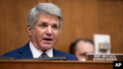 Michael McCaul, najviše rangirani republikanac u Spoljnopolitičkom odboru Predsatvničkog doma (Foto: AP/Ting Shen/Pool)