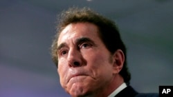 美国赌场大亨史蒂芬·韦恩（Steve Wynn）