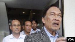 Pemimpin Oposisi Malaysia Anwar Ibrahim di kantor pusat partainya di Kuala Lumpur (3/1).