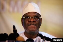 President Ibrahim Boubacar Keita speaks at a news conference in Bamako, Aug. 21, 2013.