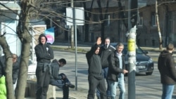 Fotografija napravljena nedugo nakon napada na kolonu antifašista na Partizanskom groblju. Foto: Štefica Galić, tacno.net