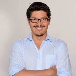 Augusto Ignacio Araya Heredia from Chile, 34, a Ph.D student of international relations at Central China Normal University.