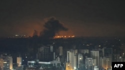 Дым над пригородом Бейрута после израильского удара, 5 октября 2024