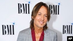 Keith Urban arrives at the BMI Awards at BMI Nashville in Nashville, Tenn., Nov. 7, 2017.