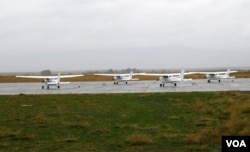 Students in Central Washington University's Aviation Department learn to fly in Cessna 172s at Ellensburg's Bowers Field. (T. Banse/VOA)