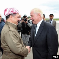 Menhan AS Robert Gates dan pemimpin Kurdi Irak, Massoud Barzani di kota Irbil (8/4).
