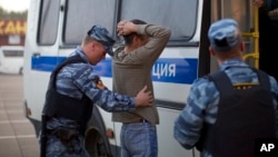 Rossiyadan migrantlarga nisbatan munosabat azaldan keskin, 2013-yil olingan surat