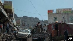  Fighters from a militia known as the Security Belt, that is funded and armed by the United Arab Emirates, head to the frontline in an area called Moreys, in Yemen's Dhale province, Aug. 5, 2019.