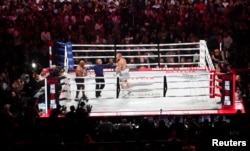 Maçı 70 binden fazla kişi stadyumda takip etti.