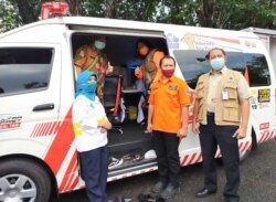 Mobil PCR dari BNPB, sempat menjadi sumber silang pendapat antara Pemprov Jawa Timur dan Pemkot Surabaya (foto: Humas Pemprov Jawa Timur).