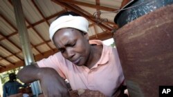 Rev. Appolonia Okwu of Nigeria built a fire in her hand-built mud and straw brick oven, and efficient, clean-burning alternative to open fires that lead to 1.6 million deaths annually in the world’s poorest countries.