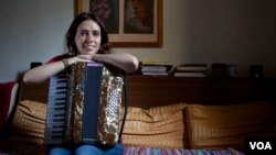Youssra El Hawary, 29 at her home in Cairo. (Yuli Weeks/VOA)