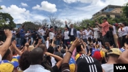 El sábado, se presentó una concentración de ciudadanos en Venezuela, en rechazo a lo que consideran una persecución a los legisladores de la oposición del país y en respaldo a la Asamblea Nacional.
