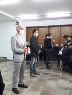 Periodistas argentino cubriendo la pandemia de coronavirus en Buenos Aires.