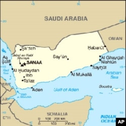 Growing numbers of Somalis seeking asylum are crossing the Gulf of Aden and heading for Yemen