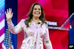 الیز استفانیک، قانونگذار جمهوری‌خواه ایالت نیویورک در مجلس نمایندگان آمریکا