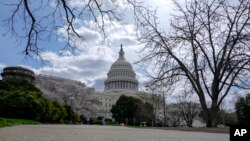 „Вашингтон пост“ објави истрага за обемна и координирана руска кампања за влијание врз американското јавно мислење за да ѝ се одбие помошта на Украина