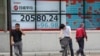 Asian Stocks Fall Amid US-China Trade Uncertainty