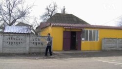 Як місцева влада села Подільське неподалік Києва заохочує людей лишатись. Відео