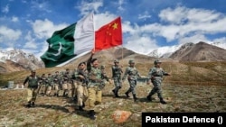 دا د "واريير" يا "جنګي" په نامه د چین او پاکستان د ګډو پوځي تمرينونو اتم پړاو دی.