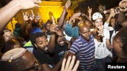 Israeli protesters, Jews of Ethiopian origin, rally against what they claim is police violence against their community, in Jerusalem April 30, 2015.