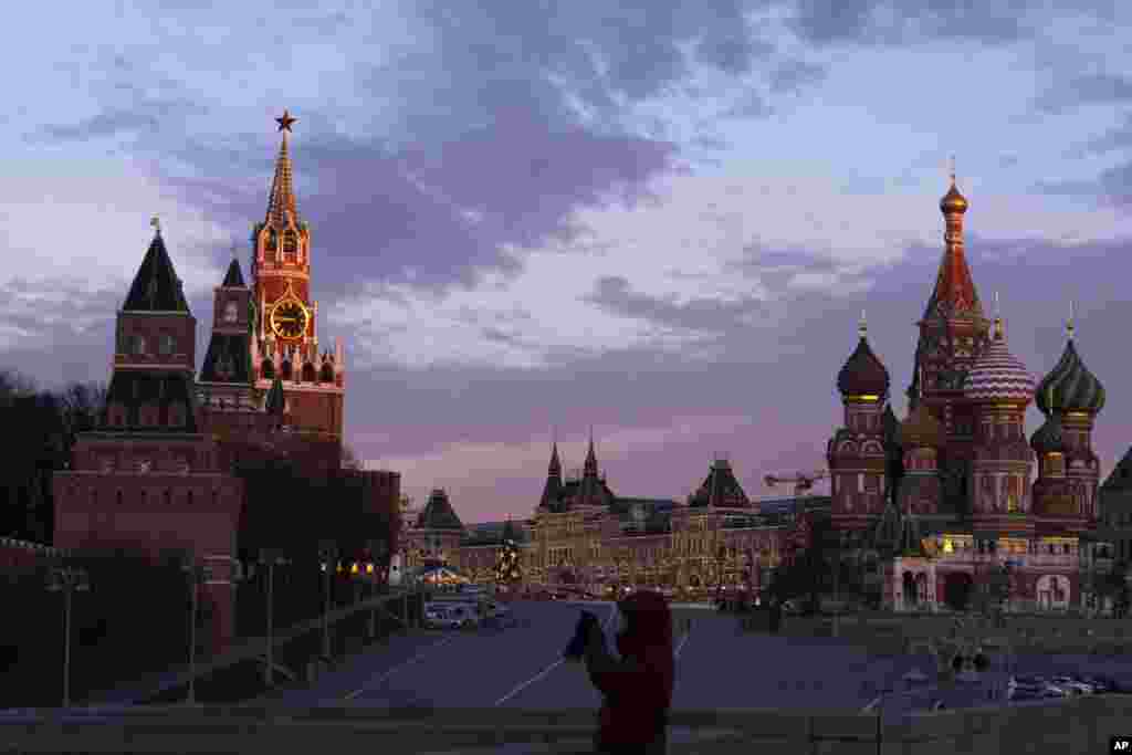 د روسیې د پلازمینې مسکو سور میدان.