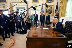 Prezident Trampga ko'ra, hukumat har bir dollarni Amerika manfaati uchun sarflashi kerak