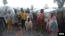 FILE - Thousands of people live in the Mugunga 3 camp for displaced people, near Goma in eastern Democratic Republic of Congo, April 19, 2015. (Nicholas Long/VOA)