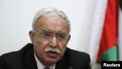 Le ministre palestinien des Affaires étrangères Riyad al-Malki parle lors d'une conférence de presse à Ramallah, 3 novembre 2011.