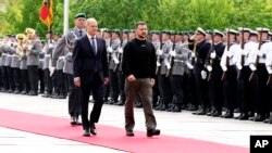 Thủ tướng Đức và Tổng thống Ukraine tại Berlin.