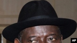 Nigeria's Acting President Goodluck Jonathan in Abuja (November 2009 file photo)