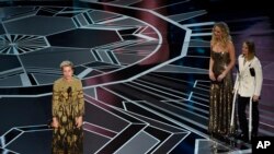 De acuerdo con la Iniciativa de Inclusión Annenberg de la Universidad del Sur de California, 40 de las 100 mejores películas en 2018 presentaban a una mujer como protagonista.