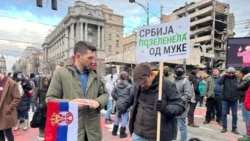 Protest ispred Vlade Srbije (Foto: VOA/Jovana Đurović)