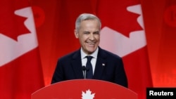 ကနေဒါ အာဏာရ လစ်ဘရယ်ပါတီခေါင်းဆောင် ရွေးကောက်ပွဲအပြီး တွေ့ရသည့် ဗဟိုဘဏ်အကြီးအကဲဟောင်း Mark Carney။ (မတ်၉၊ ၂၀၂၅)​ (Reuters)