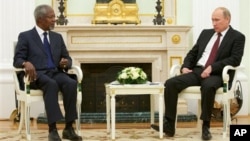 Russian President Vladimir Putin, right, with UN special envoy Kofi Annan in Moscow, July 17, 2012