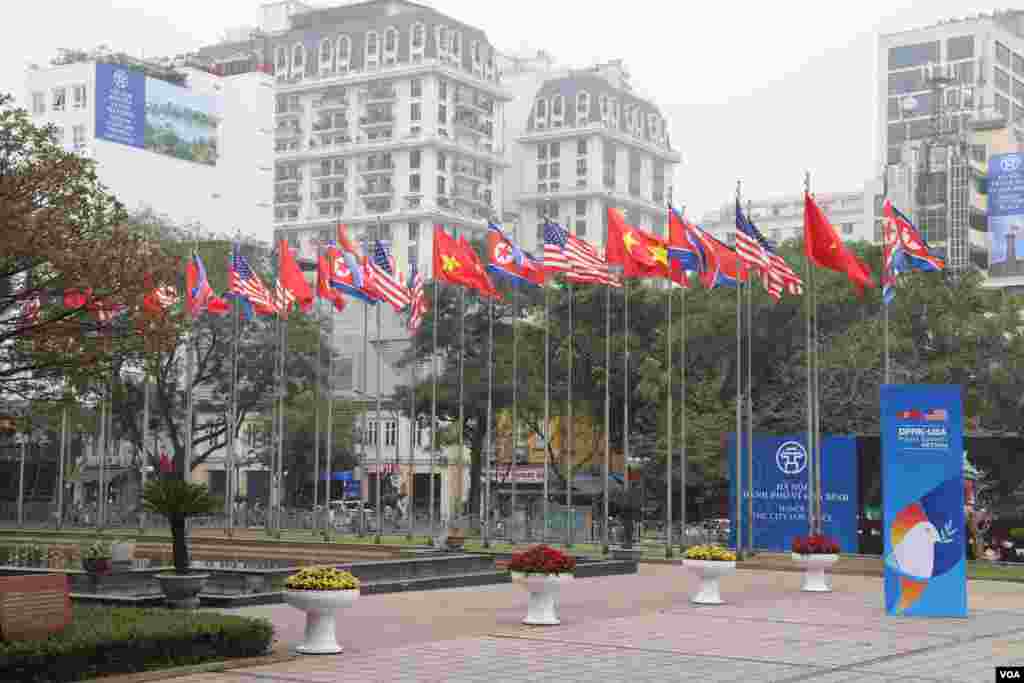 روز دوم نشست ترامپ - کیم | مرکز رسانه&zwnj;ای&nbsp; هانوی در مرکز شهر قرار دارد. و میزبان بیش از سه هزار خبرنگار است.