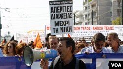 En Atenas, los trenes, autobuses y tranvías se mantienen detenidos en la capital griega 24 horas.