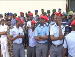 Cameroon soldiers on mourning day, June 21, 2019, in Yaounde. (M. Kindzeka/VOA)