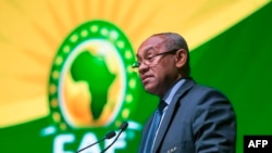 Le président de la Confédération africaine de football (CAF), Ahmad Ahmad, prononce un discours lors de la 40e assemblée générale ordinaire de la CAF le 2 février 2018 à Casablanca, au Maroc.