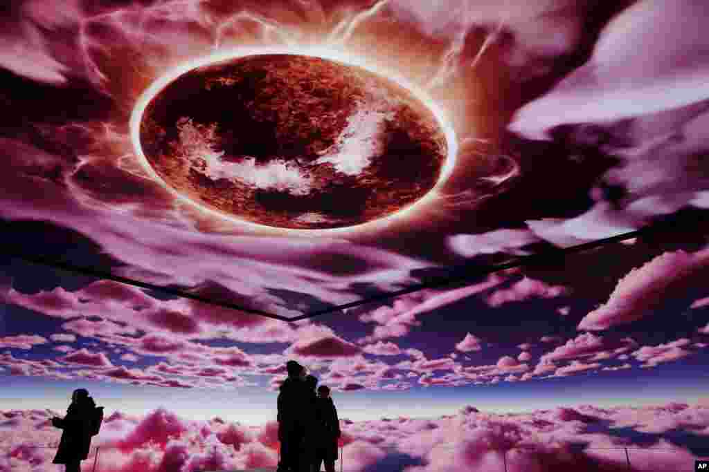 صفحۀ نمایش ایچ&zwnj;دی در شهر لندن که گفته می&zwnj;شود بزرگترین صفحۀ نمایشگر دیجیتل در اروپا است.