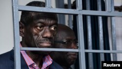 Enlevé en novembre dernier lors d'un déplacement au Kenya, Kizza Besigye encourt la peine capitale pour trahison devant une cour martiale.